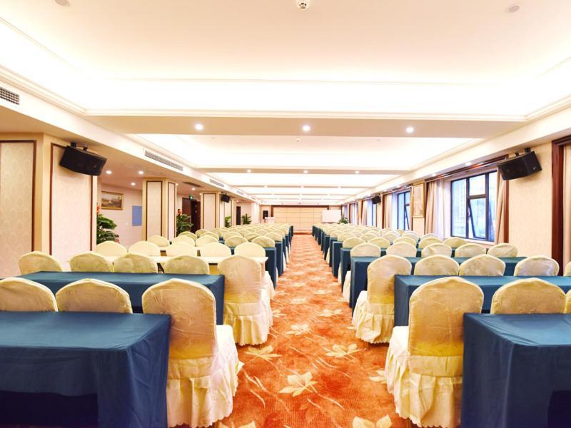 Vienna Hotel Loudi Chunyuan Pedestrian Street מראה חיצוני תמונה